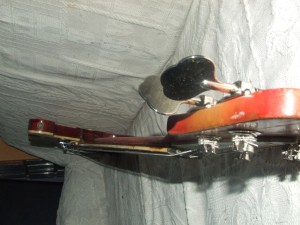Guitarra Baixo Rickenbaker restaurado (1)