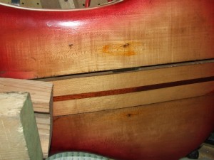 Restauro de guitarra Baixo Rickenbaker (2)