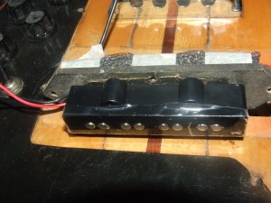 Restauro de guitarra Baixo Rickenbaker (7)